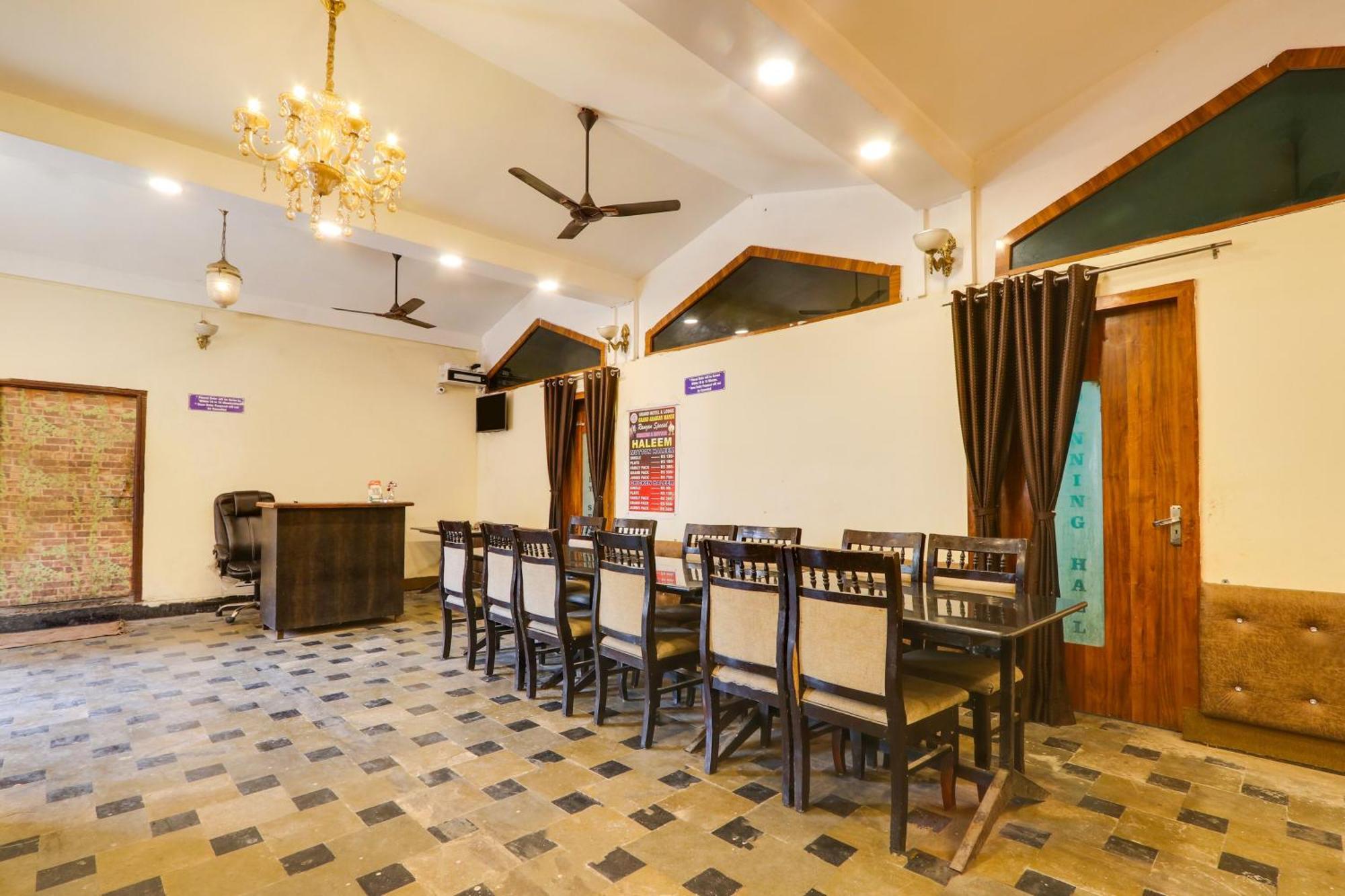 Hotel O Grand Hotel And Lodge Sangareddy Exterior photo